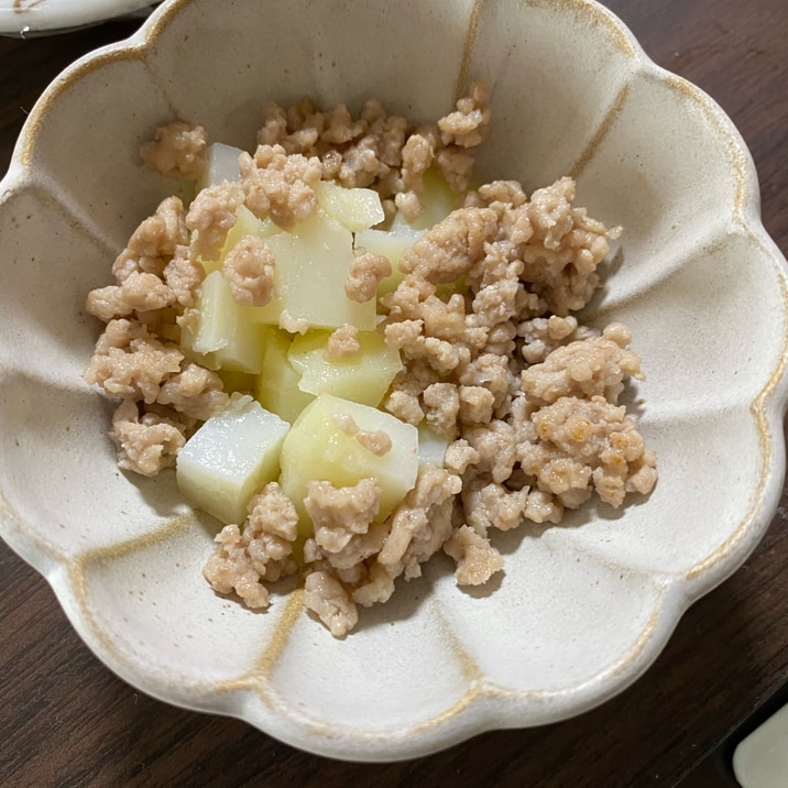 幼児食　じゃが豚